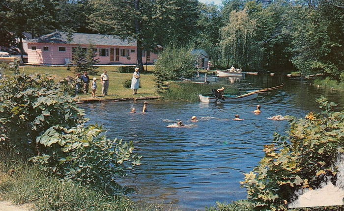 Curtis - Vintage Postcard (newer photo)